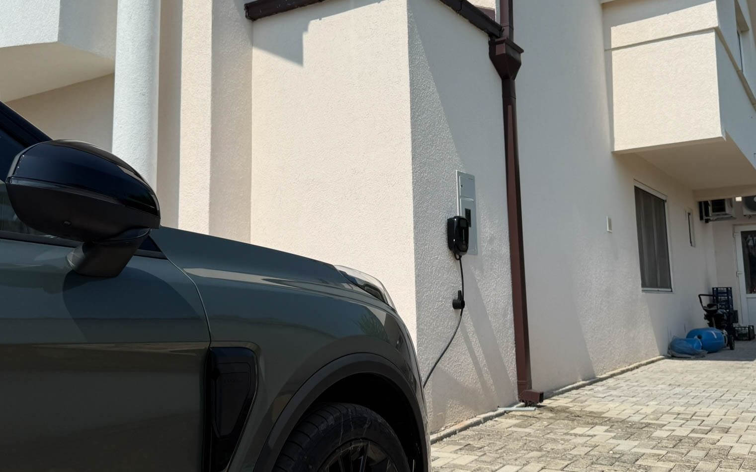 11kw-ev-polnac-domasna042-instalacija-skopje-edrivemk